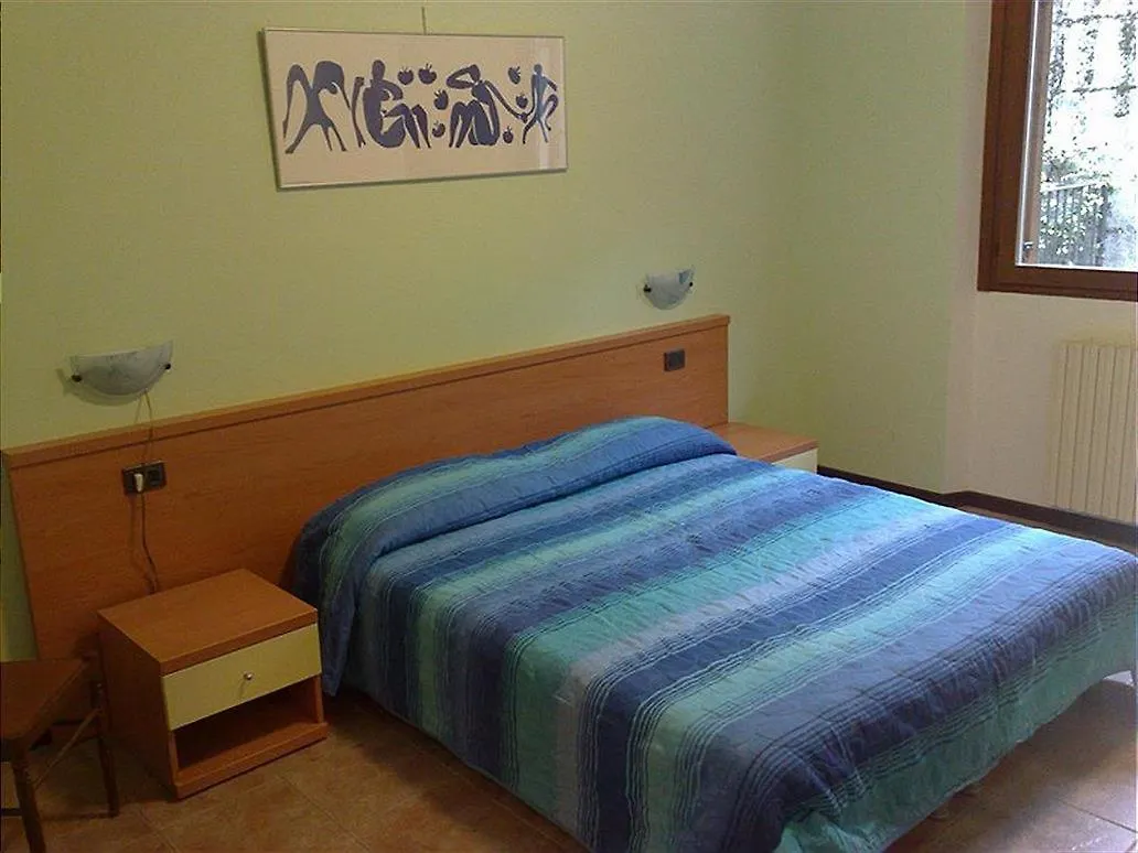 Casa Lucia 2 Apartment Crone Italy